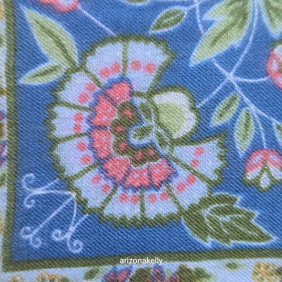 Square Wool Blue Scarf With Leaves and Flowers - Picture 11 of 12